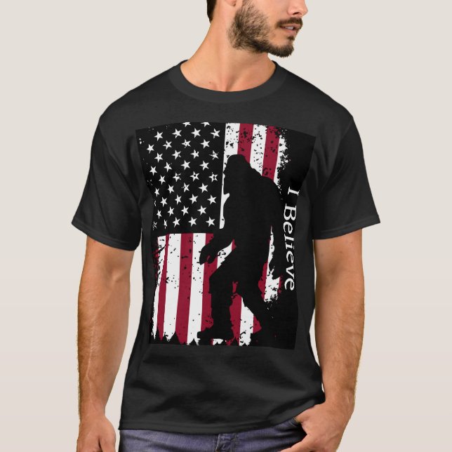 Patriotic Bigfoot  T-Shirt (Front)