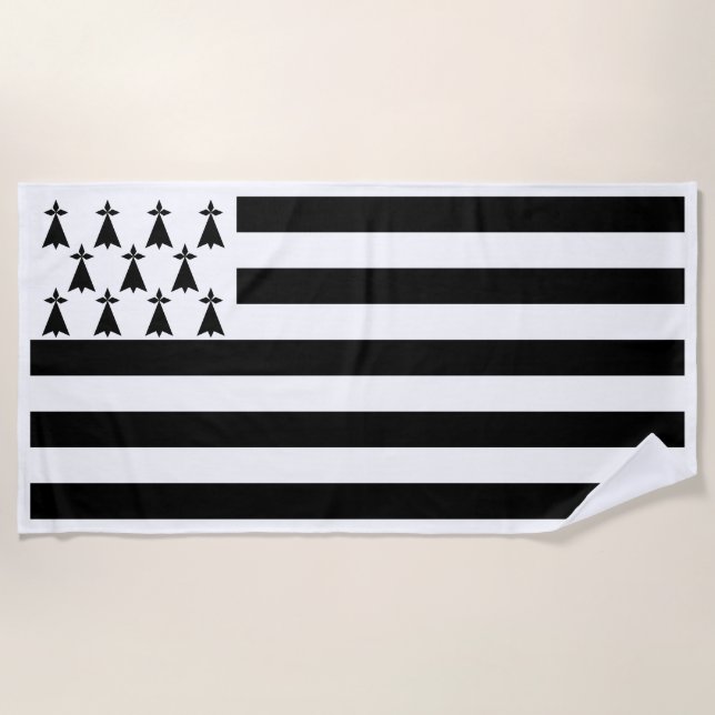 Patriotic Brittany Flag Beach Towel (Front)