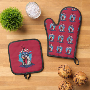 Patriotic Chicken in USA Bandana and Shades Oven Mitt & Pot Holder Set