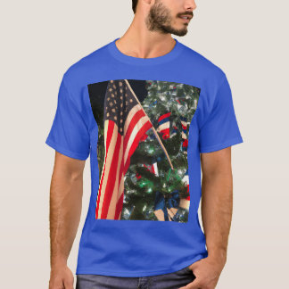 Patriotic Christmas US Flag In Christmasree gift T-Shirt