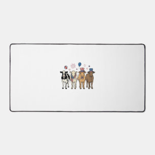 Patriotic Cow Lineup Vintage Vector Shirt Design_1 Desk Mat