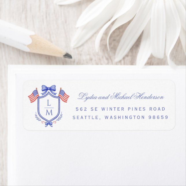 Patriotic Crest Wedding Return Address (En situation)