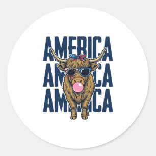 Patriotic Highland Cow America Vintage T-Shirt Des Classic Round Sticker