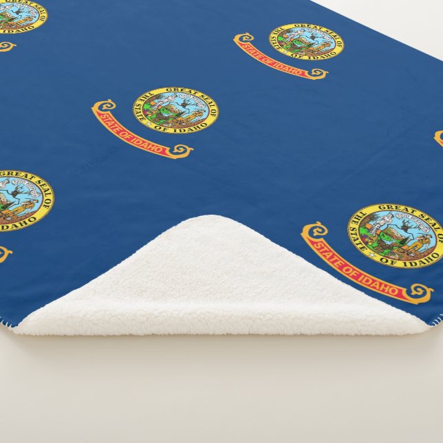 Patriotic Sherpa Blanket with flag of Idaho (3/4)