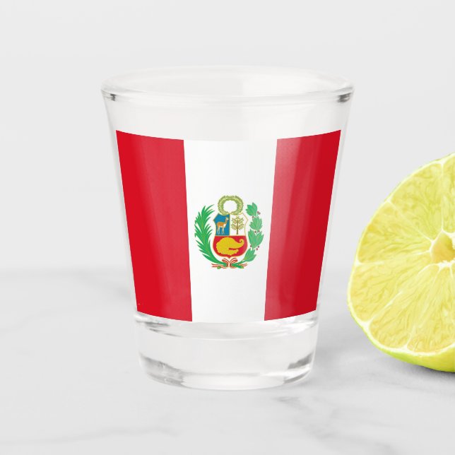 Patriotic shot glass with flag of Peru (Front)