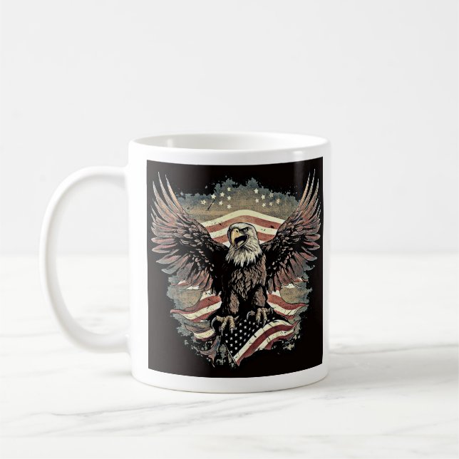 Patriotique Flying Bald Eagle USA Drapeau Mug (Gauche)