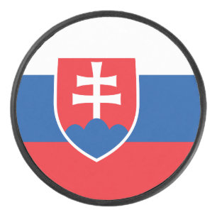 Patriotique hockeyeur avec drapeau de la Slovaquie