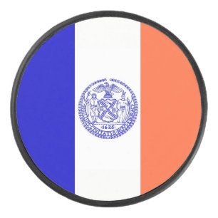 Patriotique hockeyeur avec drapeau de New York Cit