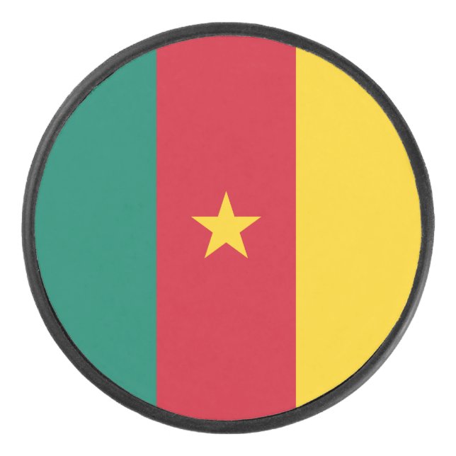 Patriotique hockeyeur avec drapeau du Cameroun (Devant)