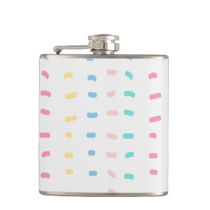 Pattern lines hip flask