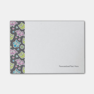 pattern of cartoon owls post-it notes