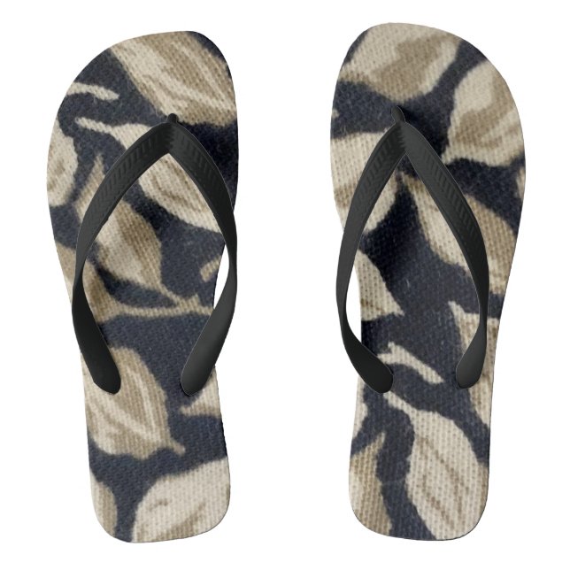 Pattern of stylized leaves flip flops (Footbed)