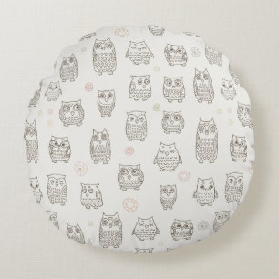 Pattern with owls round pillow