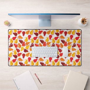 Pattern with pears desk mat