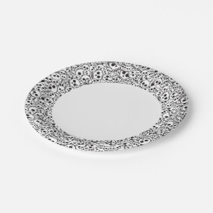 Pattern with skulls paper plate