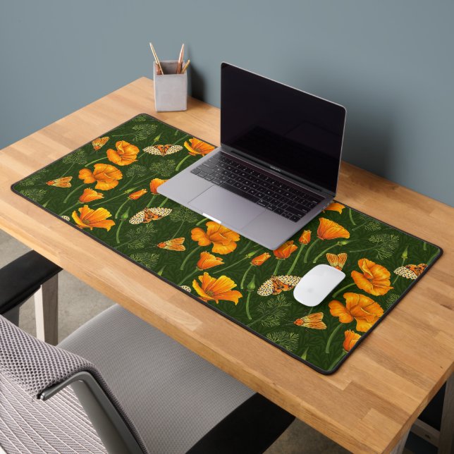 Pavot de Californie et papillons de nuit sur vert  (Bureau 2)