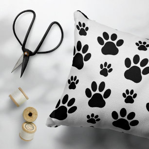 Paw Pattern, Dog Paws, Paw Prints, Black and White Pillowcase
