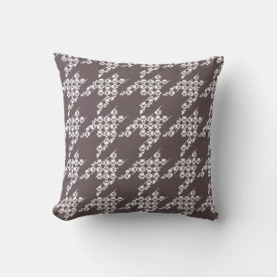 Paws-for-Décor Houndstooth Pillow (Mocha)