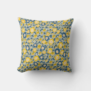 Peace for Ukrainian children Throw Pillow
