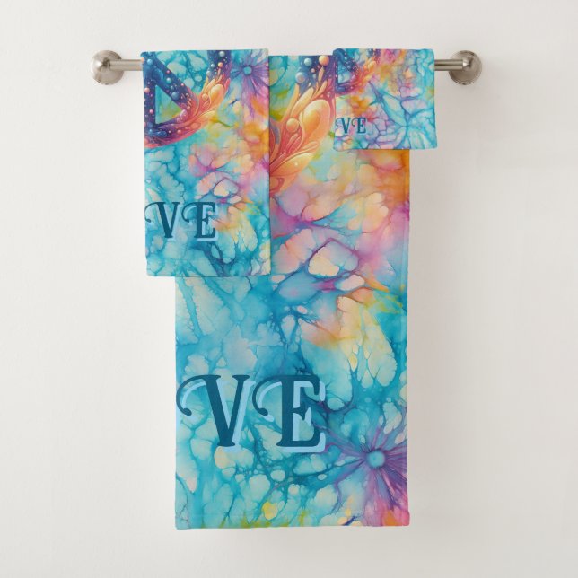 Peace Love Tie-Dye Bath Towel Set (Insitu)