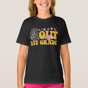 Peace Out 1st Grade Groovy Last Day Of School T-Shirt