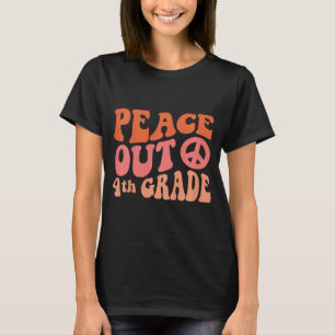 Peace Out 4th Grade Funny Retro 70's Last Day Of 4 T-Shirt
