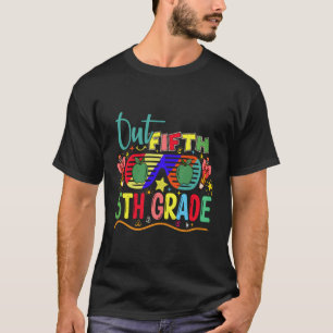 Peace Out Fifth 5Th Grade Class Of 2023 Bye 5Th Gr T-Shirt