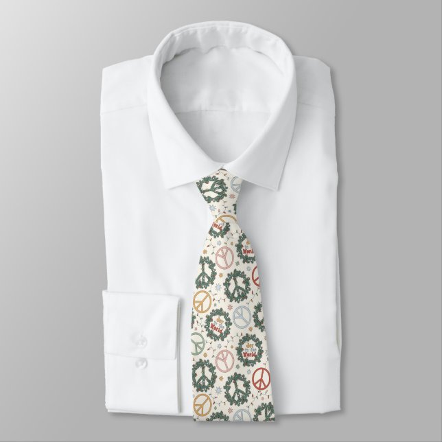Peace Wreaths and Joy to the World Pattern Tie (Tied)