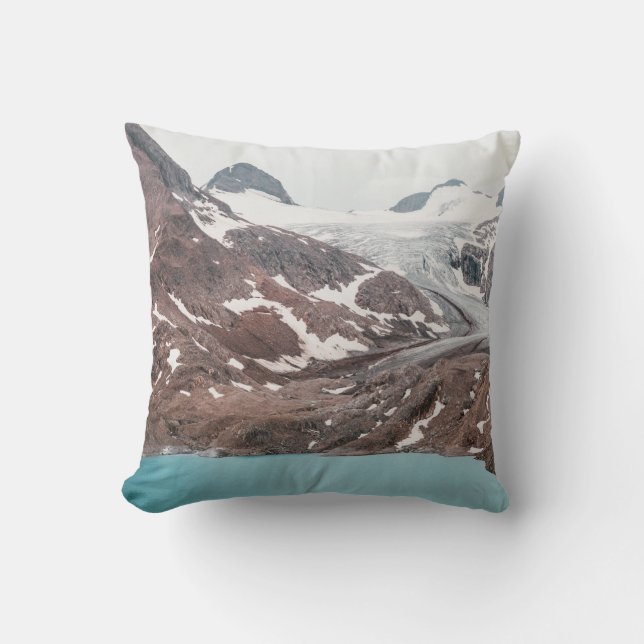 PEACEFUL LANDSCAPE THROW PILLOW (Front)
