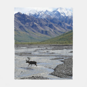 PEACEFUL LANDSCAPE WITH REINDEER FLEECE BLANKET