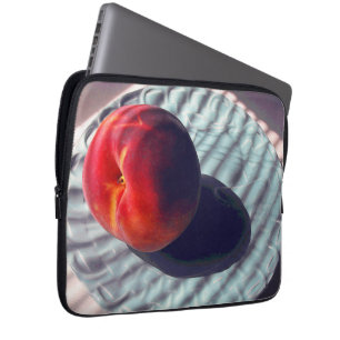 Peach in shadows and sunlight laptop sleeve