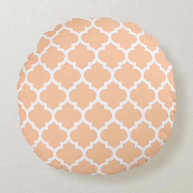 Peach White Moroccan Quatrefoil Pattern #5 Round Pillow (Front)