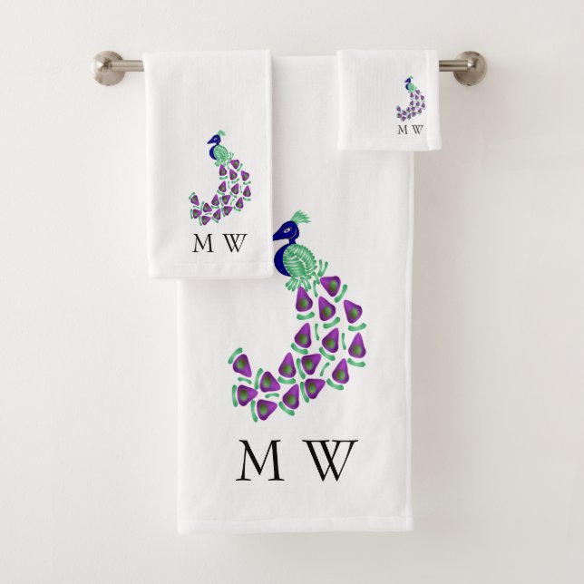Peacock Design Monogrammed (En situation)