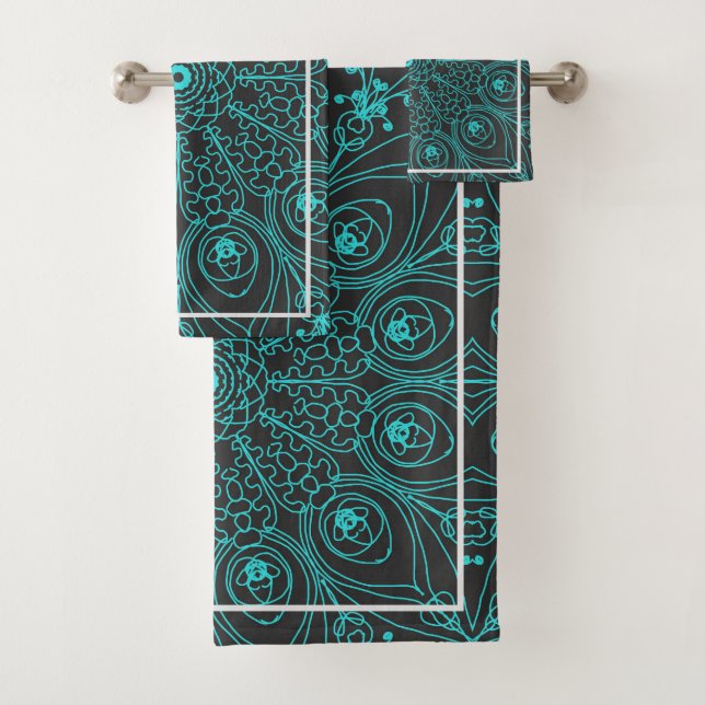 Peacock inspirations bath towel set (Insitu)