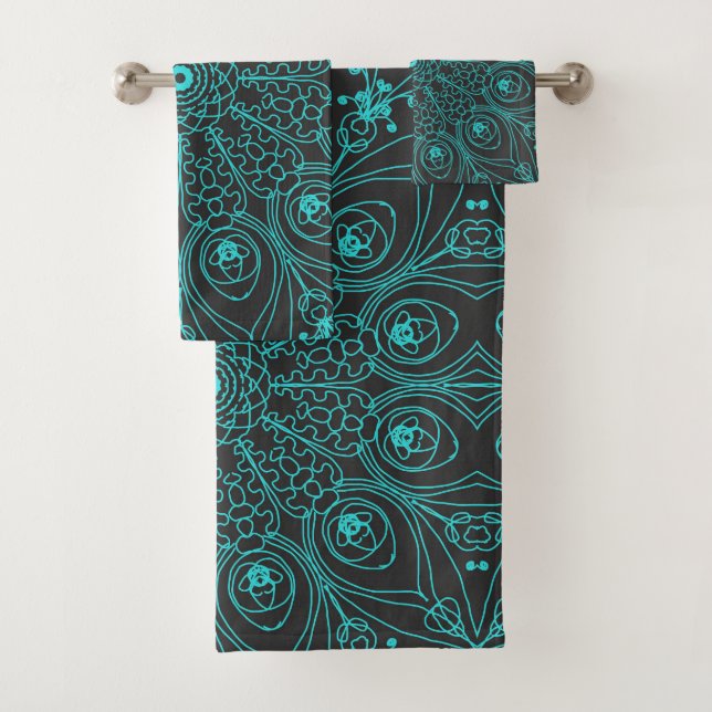 Peacock inspirations bath towel set (Insitu)