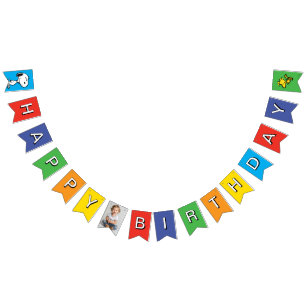 Peanuts   Charlie Brown and Gang Birthday Bunting Flags