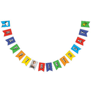 Peanuts   Charlie Brown and Gang Birthday Bunting Flags