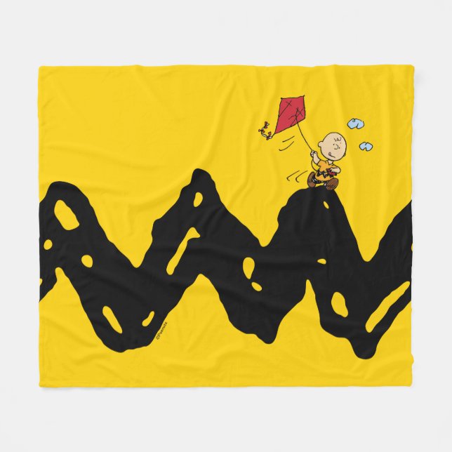 Peanuts | Charlie Brown Flying Kite Fleece Blanket (Front (Horizontal))
