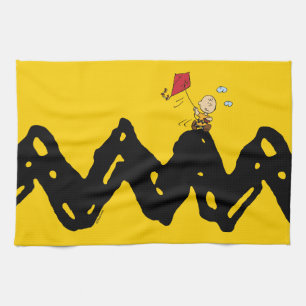 Peanuts   Charlie Brown Flying Kite Kitchen Towel
