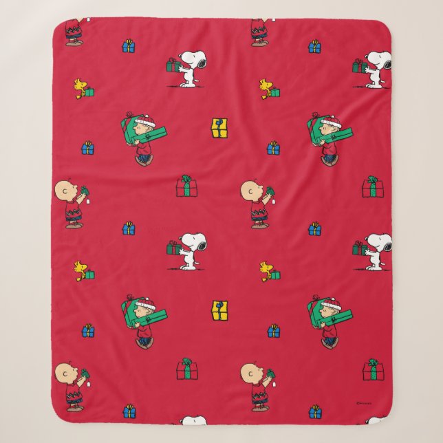 Peanuts | Christmas Gift Giving Red Sherpa Blanket (Front)