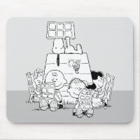 Peanuts Gang Reading Comics