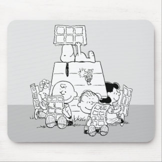 Peanuts Gang Reading Comics Mouse Pad