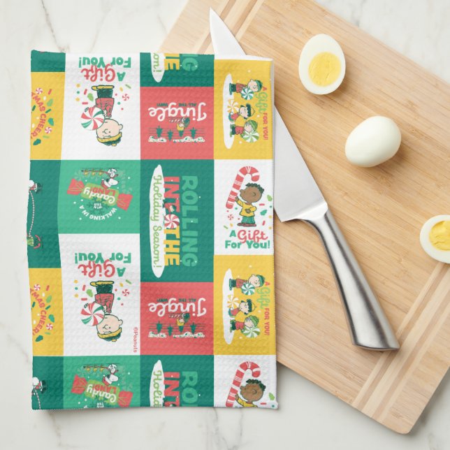 Peanuts Peppermint Dreams | Holiday Pattern Kitchen Towel (Quarter Fold)
