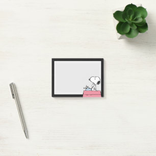 Peanuts Snoopy at the Typewriter Post-it Notes