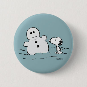 Peanuts   Snoopy Builds A Snowman 2 Inch Round Button