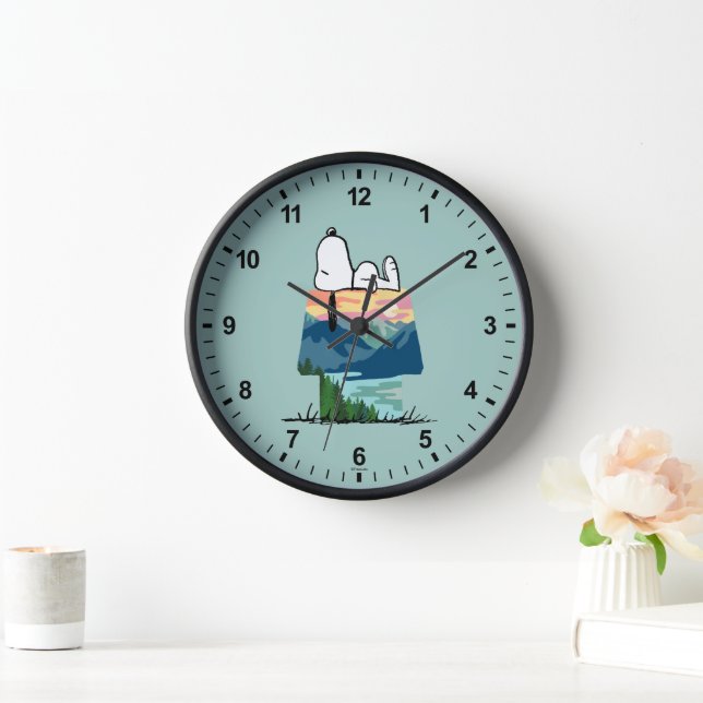 Peanuts | Snoopy Dog House Go Wild Clock (Home)