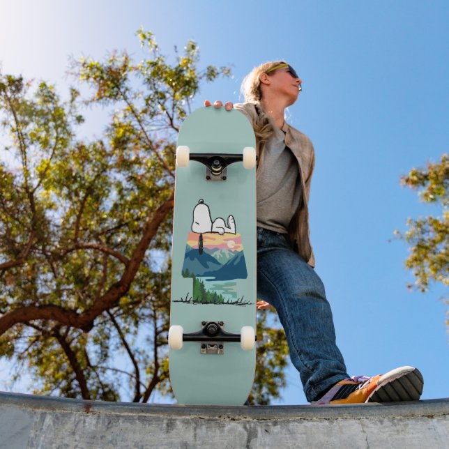Peanuts | Snoopy Dog House Go Wild Skateboard (Outdoor 1)