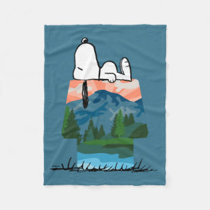 Peanuts   Snoopy Dog Sunset View Fleece Blanket