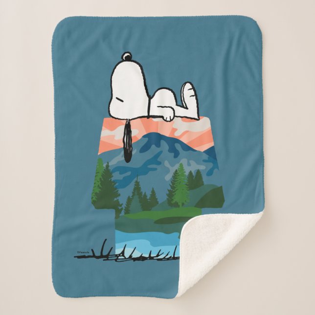 Peanuts | Snoopy Dog Sunset View Sherpa Blanket (Front)