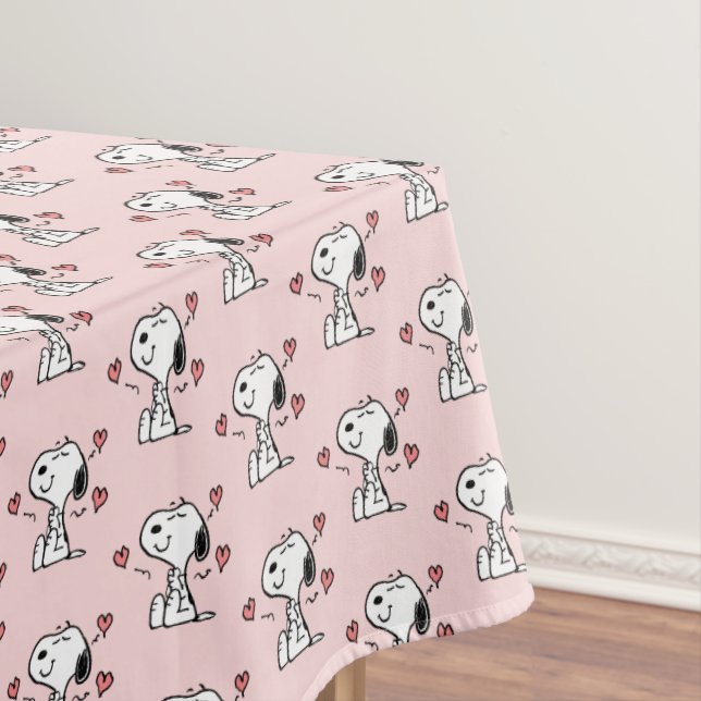 Peanuts | Snoopy Hearts Tablecloth (In Situ)